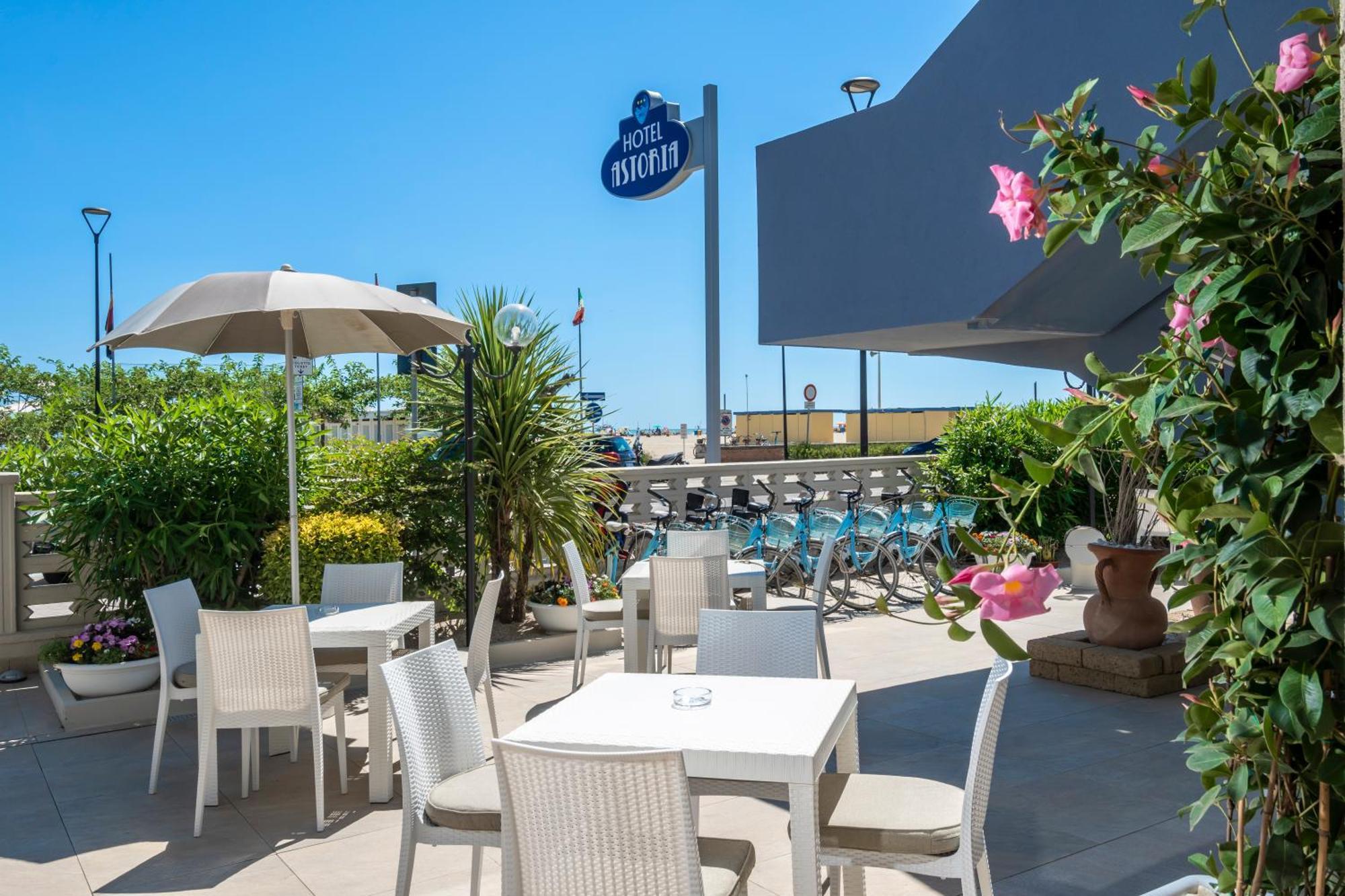 Hotel Astoria Cervia Esterno foto