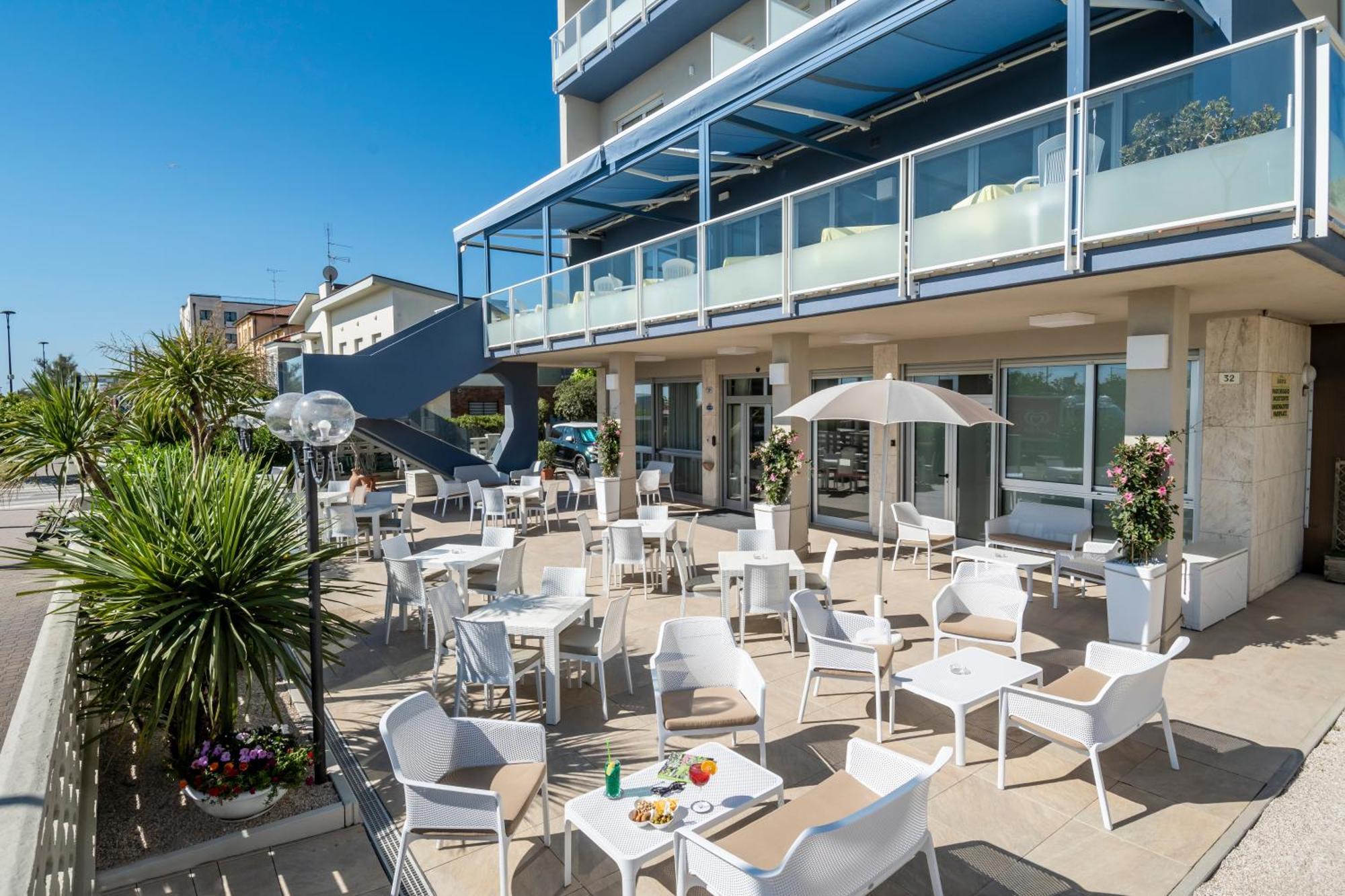 Hotel Astoria Cervia Esterno foto