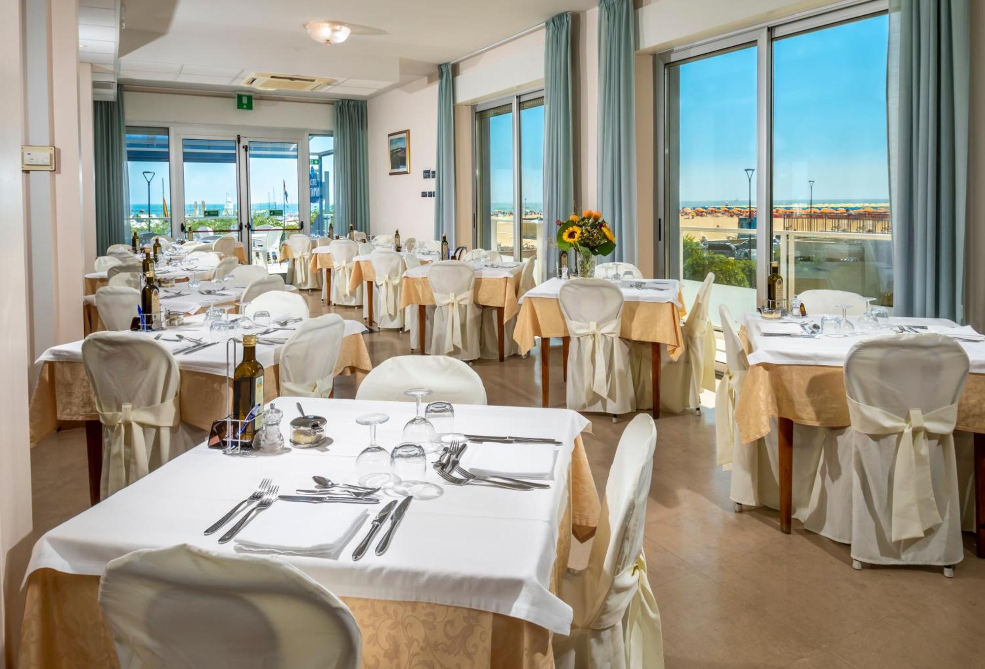 Hotel Astoria Cervia Esterno foto