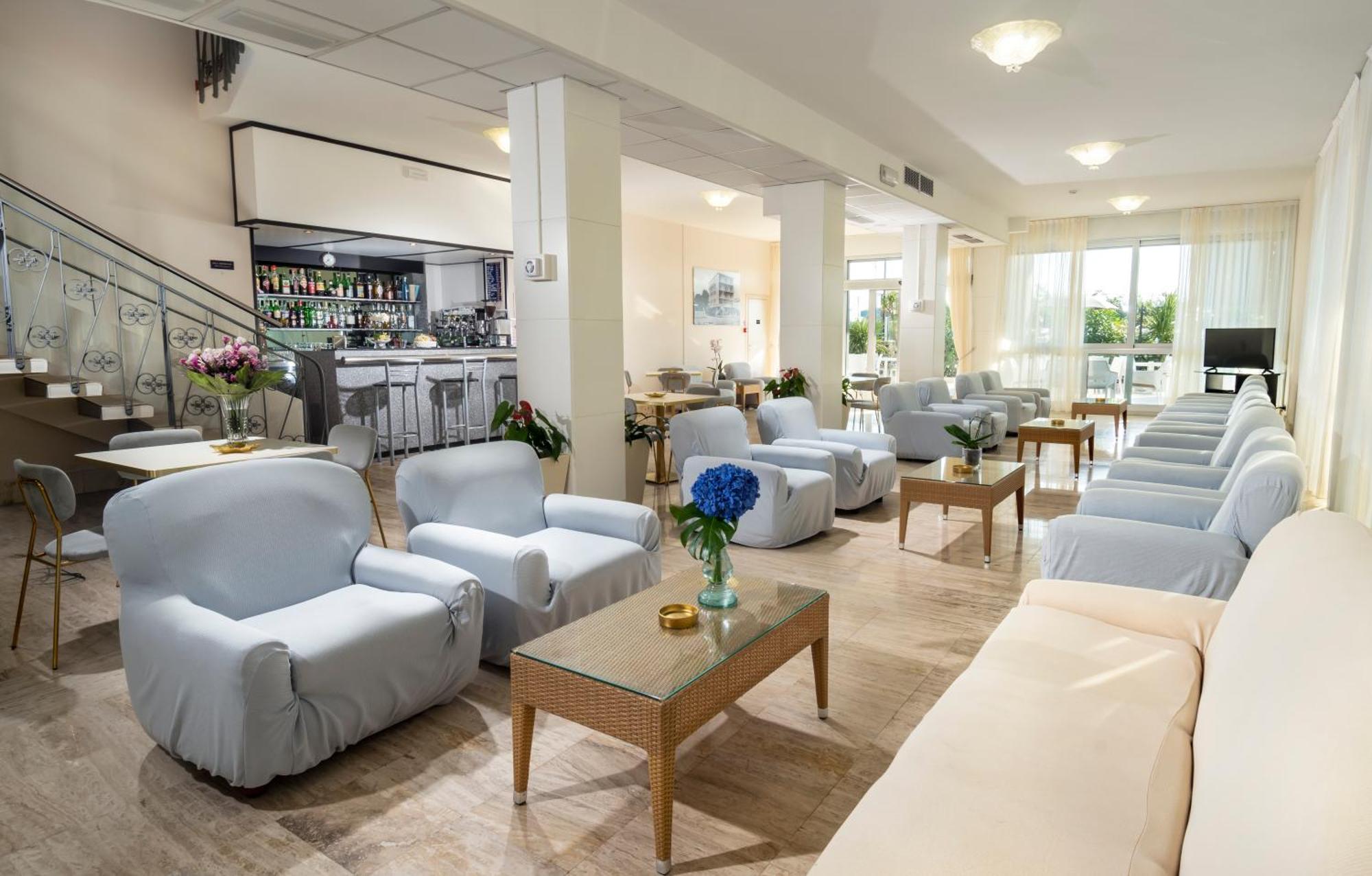 Hotel Astoria Cervia Esterno foto