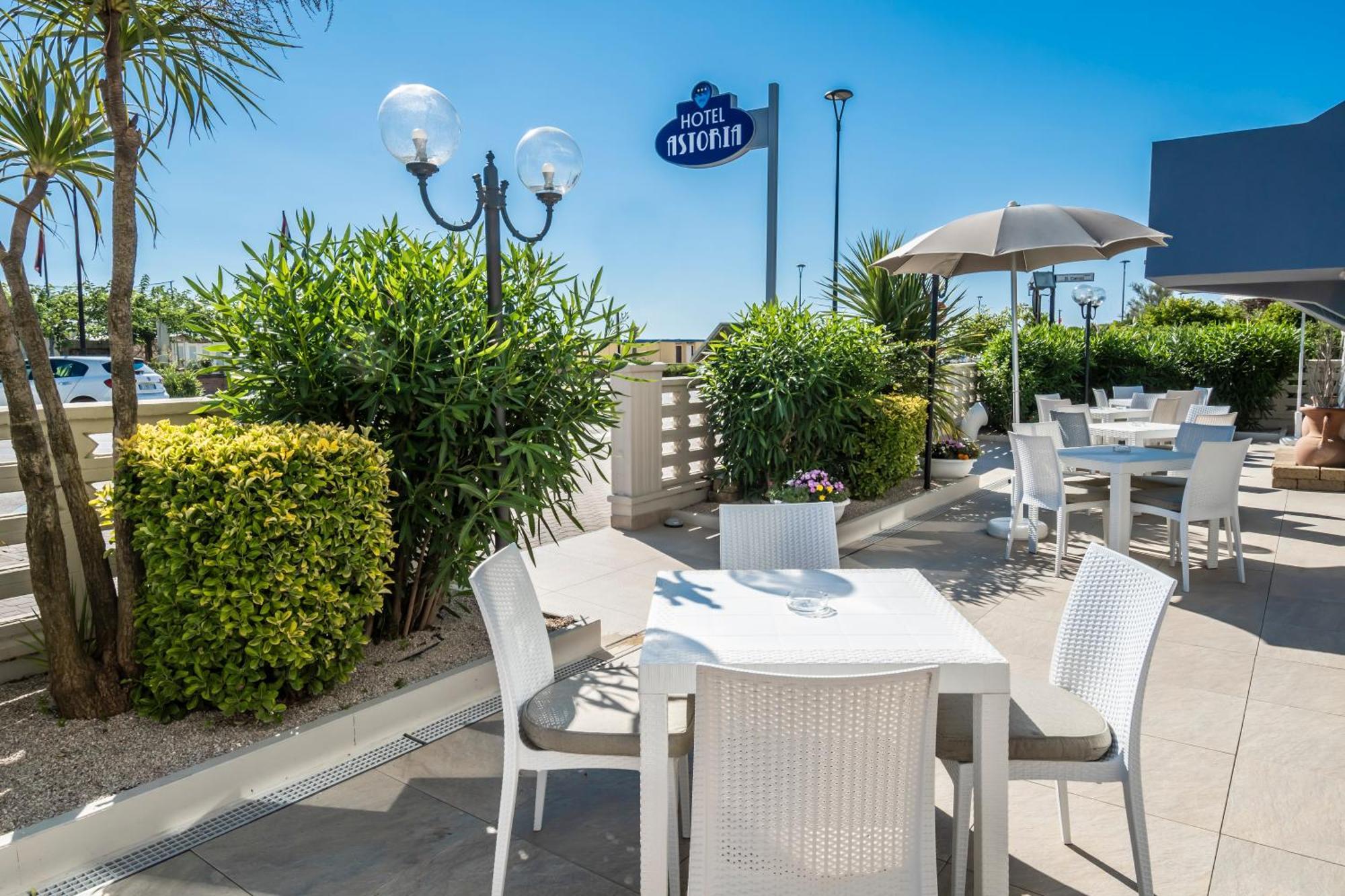 Hotel Astoria Cervia Esterno foto