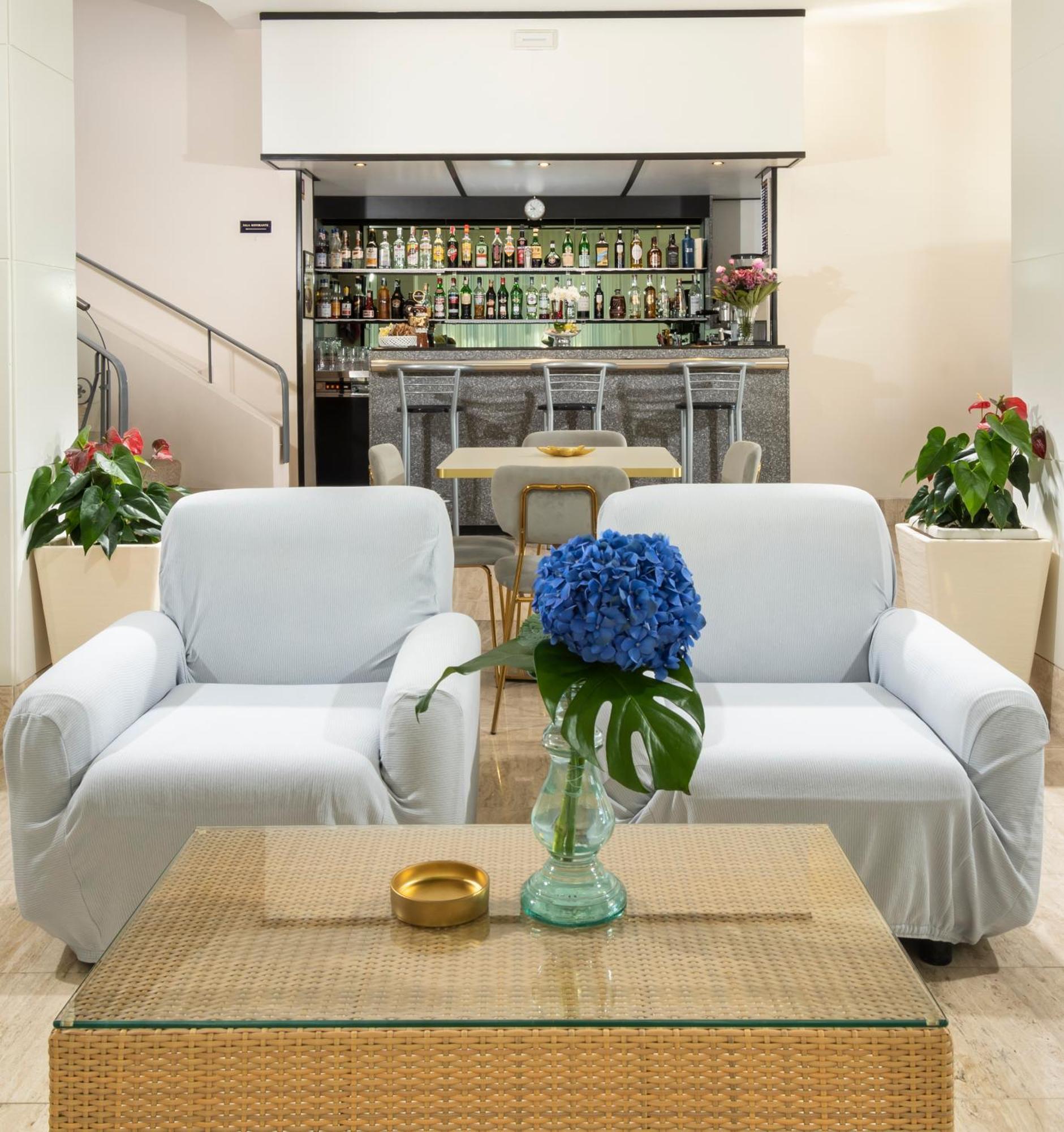 Hotel Astoria Cervia Esterno foto