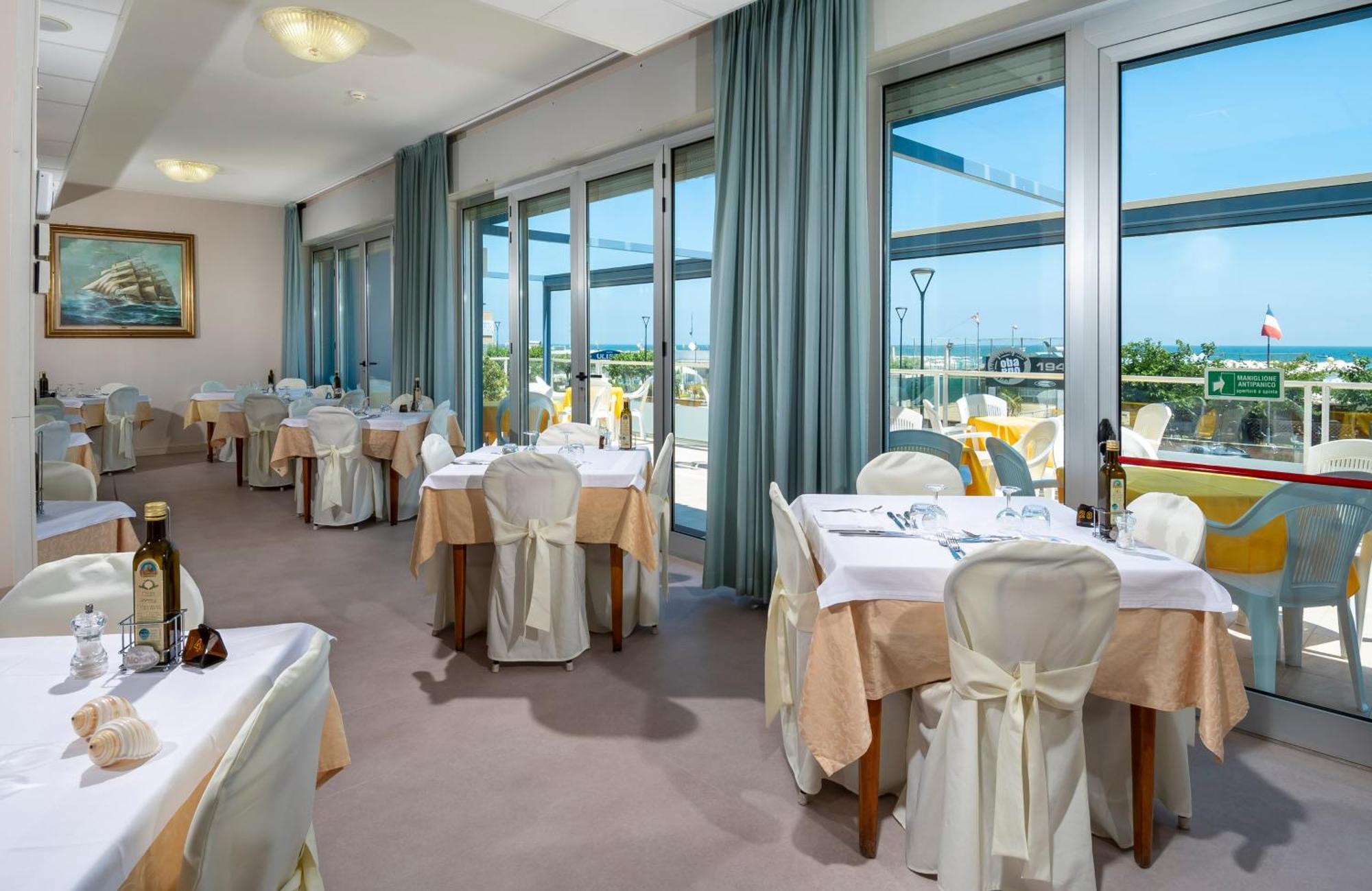 Hotel Astoria Cervia Esterno foto