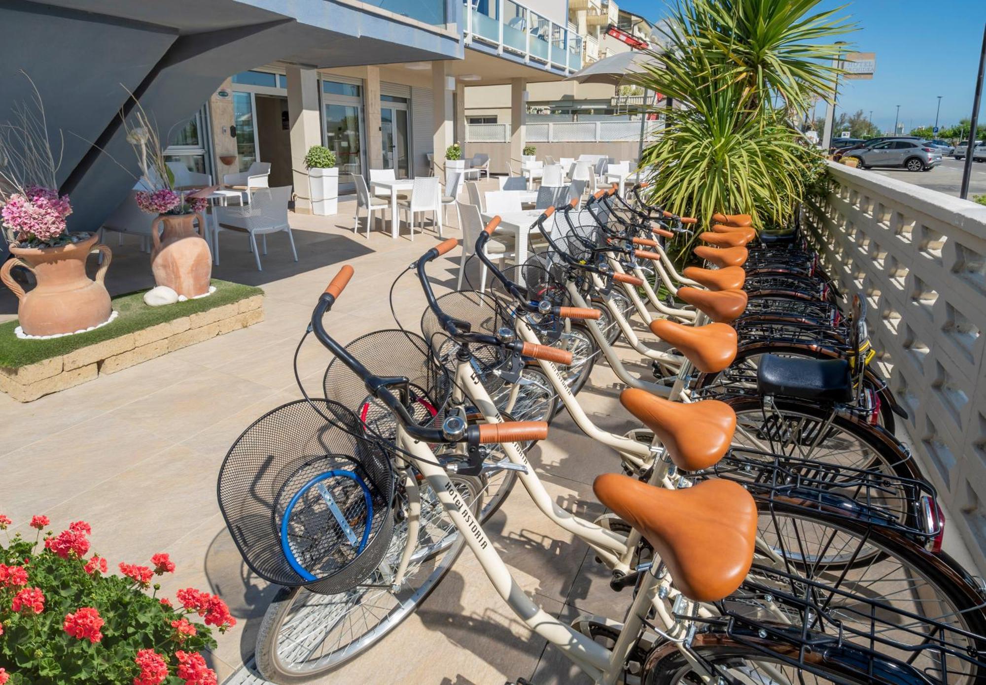 Hotel Astoria Cervia Esterno foto